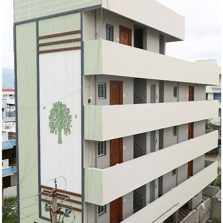 Padmavathi Homestay Tirupati Exterior foto