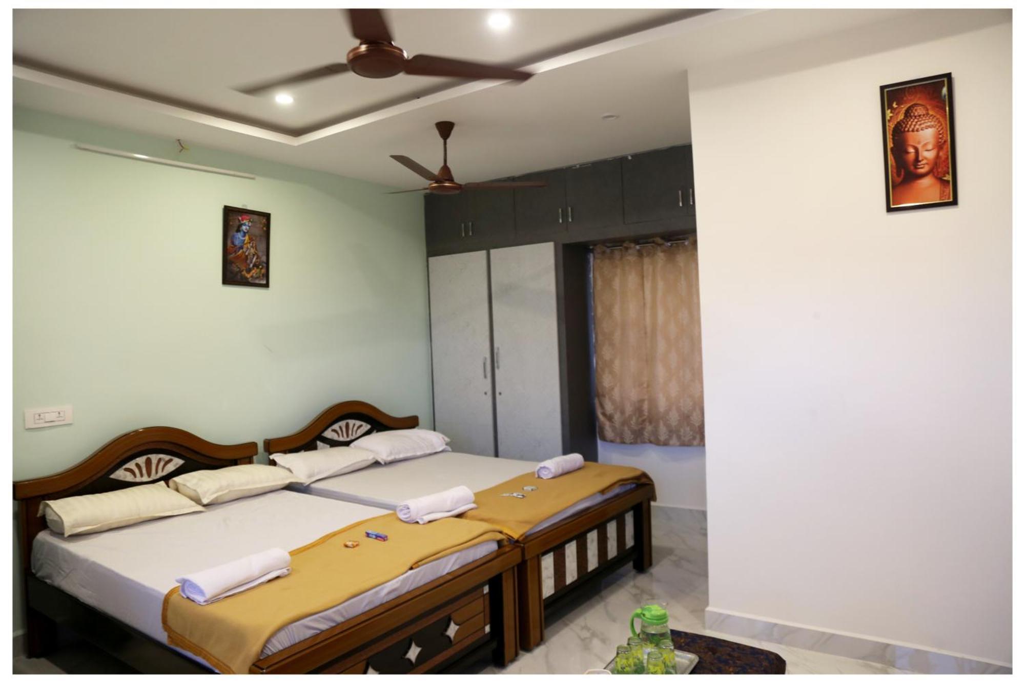 Padmavathi Homestay Tirupati Exterior foto