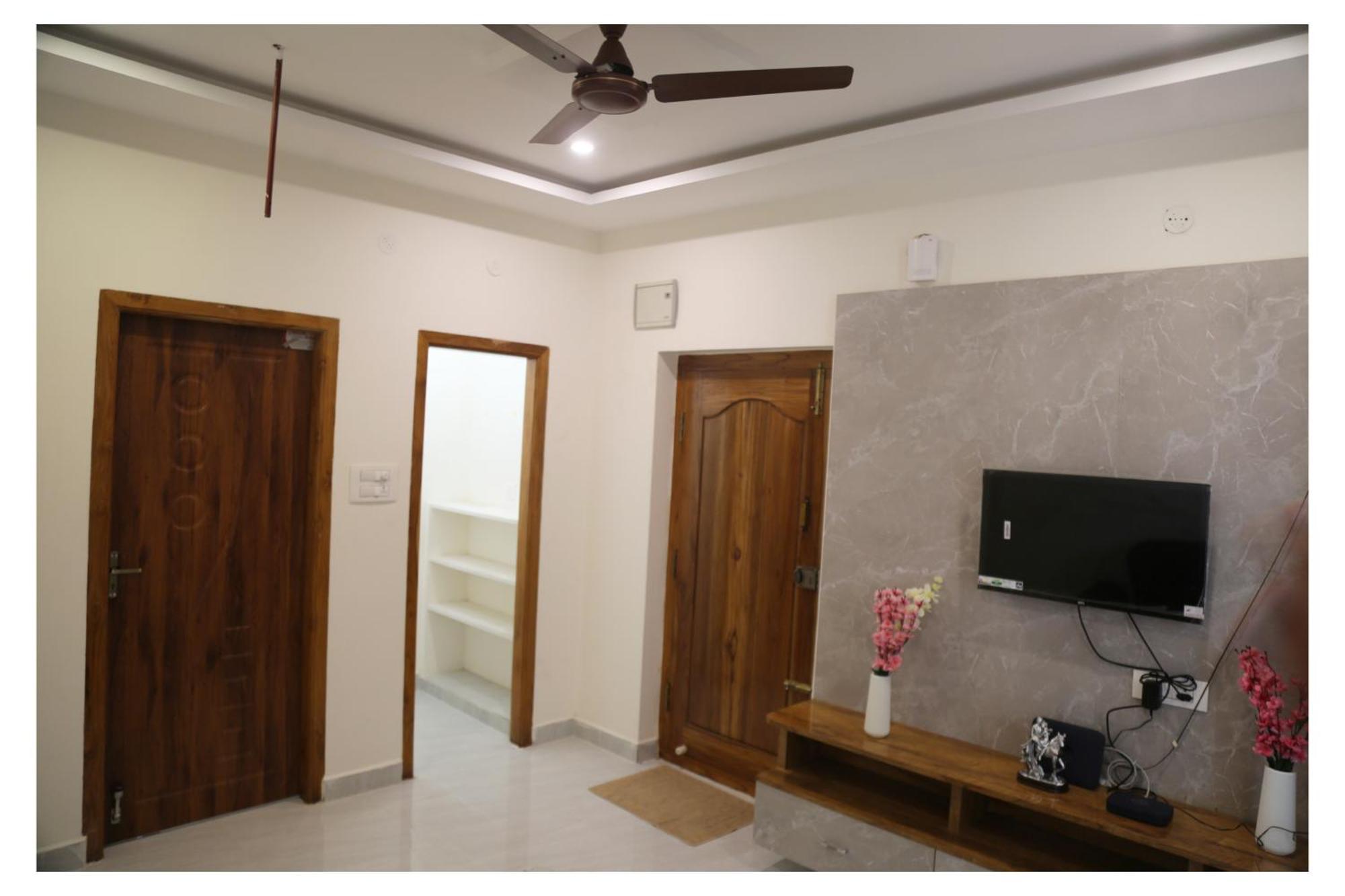 Padmavathi Homestay Tirupati Exterior foto